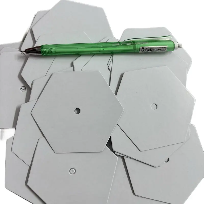 Phôi giấy lục giác cạnh 4cm: 65.000d/200 cái 0