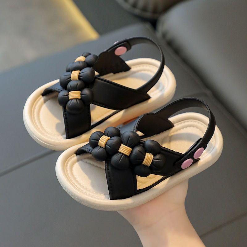 Product Introduction of Sandal Perempuan, 2025 Ketibaan Baru untuk Musim Panas, Tapak Lembut Tidak Licin, Sesuai untuk Aktiviti Luar, Sesuai untuk Pelajar Tiga Tahun Berusia, dengan Gesper, Sesuai untuk Kanak-kanak dan Remaja, Juga Sesuai untuk Bayi, Kasut Pantai 8
