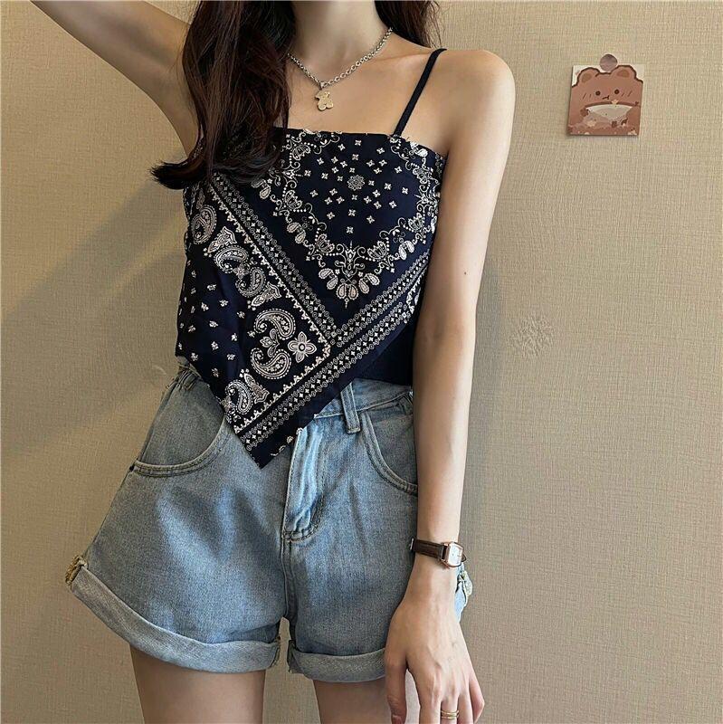 Product Introduction of Áo Ba Lỗ, Phong Cách Hợp Xu hướng Phù Hợp Với Trang Phục Thường Ngày Của Bạn áo  hở  lưng  cột  dây  sau  lưng áo  ba  lỗ  nữ  sang  chảnh  quảng  châu áo  ống áo  2  dây  ôm  body  y2k 13