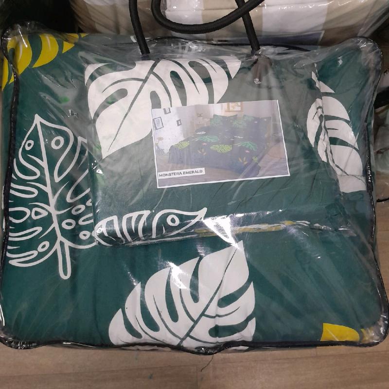 Bed Cover Set Sprei Spesial Live Bedcover 2