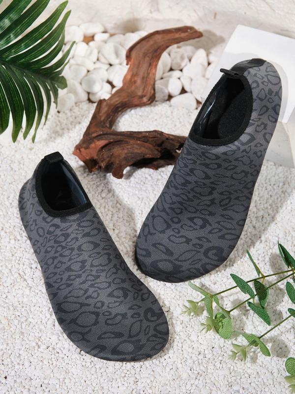 Men's Random All Over Print Slip On River Trekking Shoes, Sporty Comfortable Non-slip Quick Drying Shoes, 2024 Summer Water Shoes Aqua Shoes, Sports Shoes for Beach Outdoor Activities 3