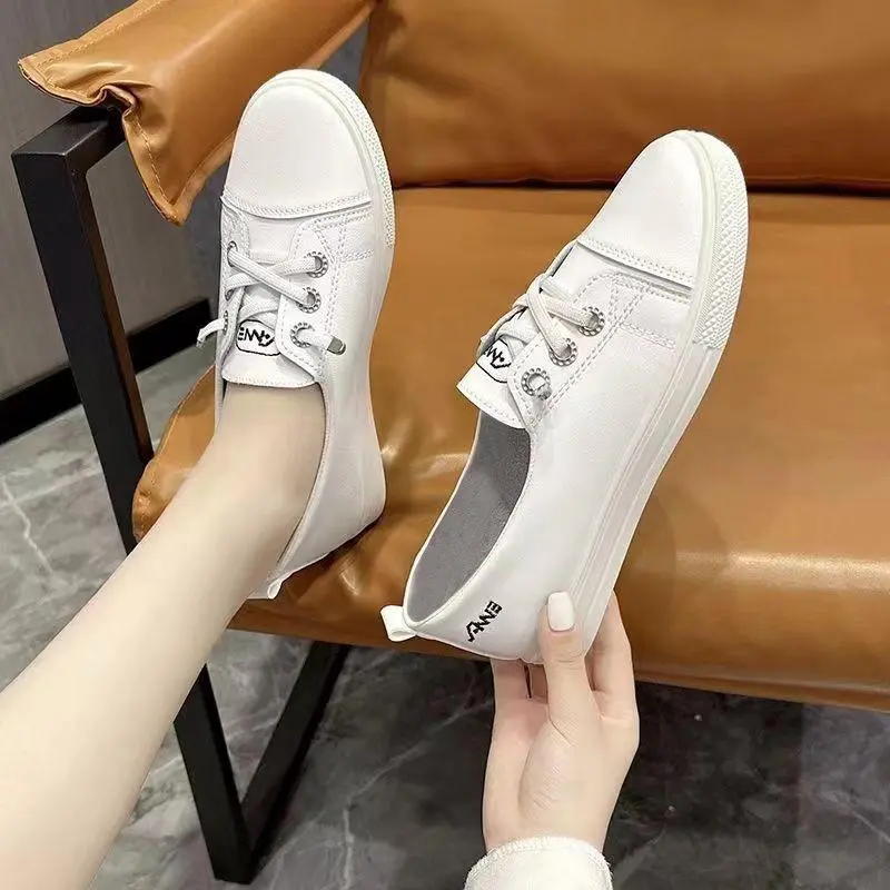 Giày nữ đế bằng, thoải mái thoáng khí nhẹ, màu trắng thể thao học sinh, sinh viên GN49 1