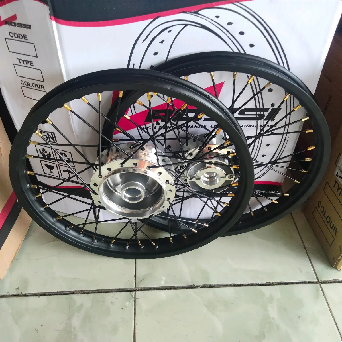 Velg Jari Jari Revo Absolute Ring 17 x140/140 Tromol Chrome Merk Zox - Motorcycle