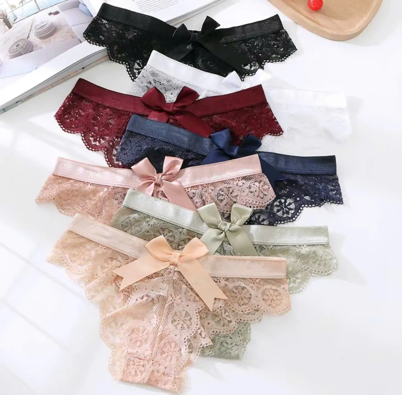 uần Lót Nữ Ren Nơ Sau Họa Tiết Điệu Đà Quyền Rũ HOT lọt khe Bra