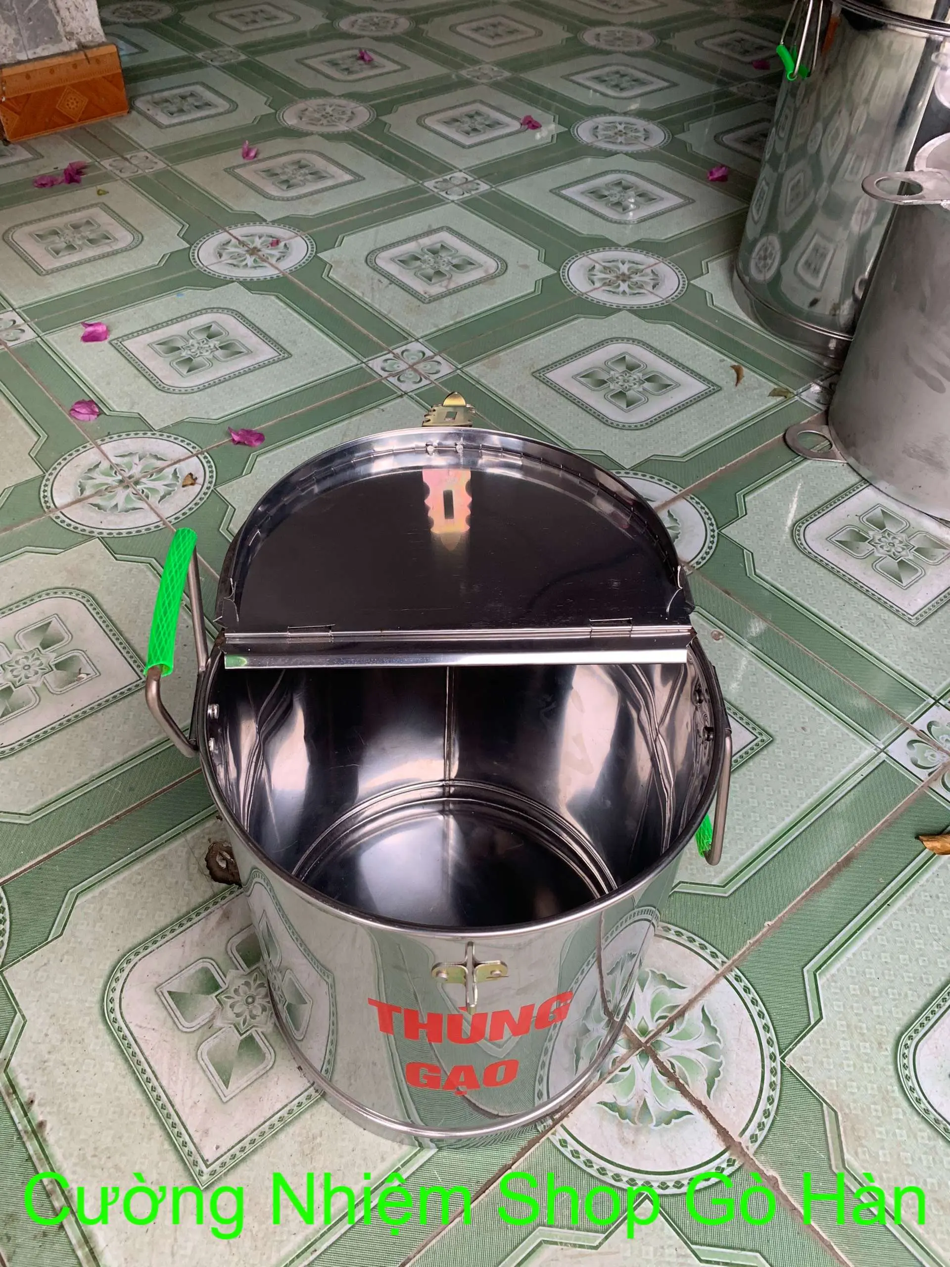 Thùng đựng 15kg gạo tiện lợi bằng inox