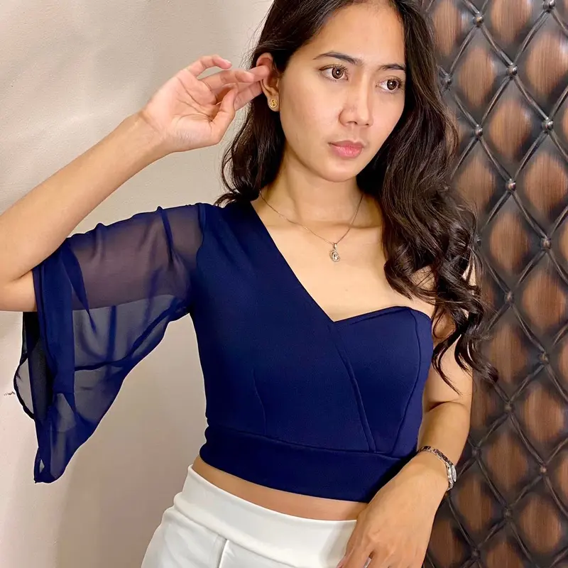 Daisy Atasan One Shoulder Scuba Crop Top One Shoulder Scuba Chiffon Lengan Terompet Baju Wanita 2