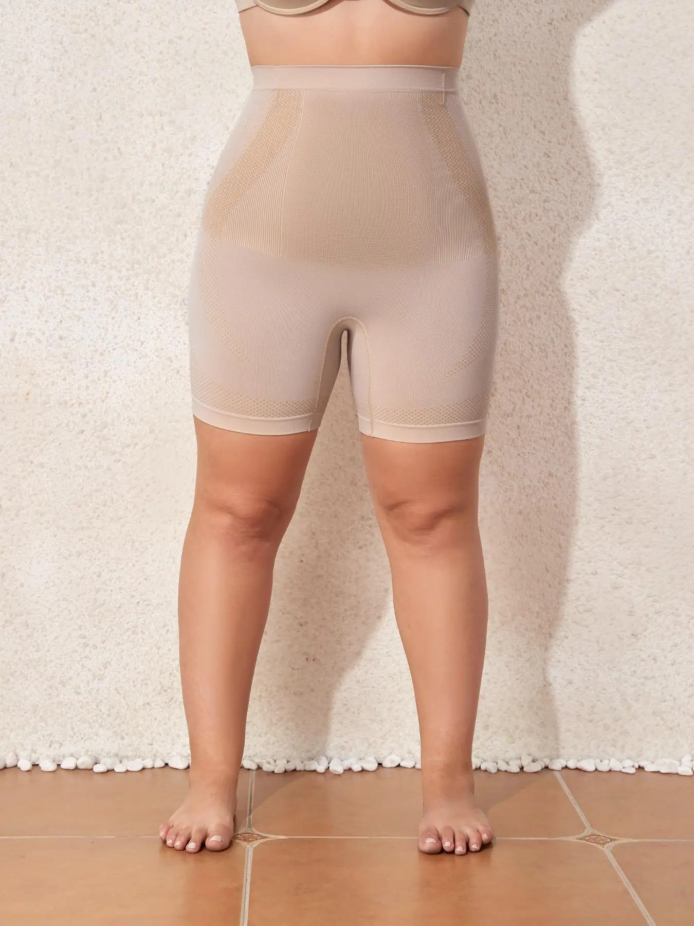 Plus Size Solid High Waist Shapewear Shorts, Minimalist Body Contouring Shaper, Women's Shapewear Bottoms for All Seasons, Shapewear Clothes for Lady