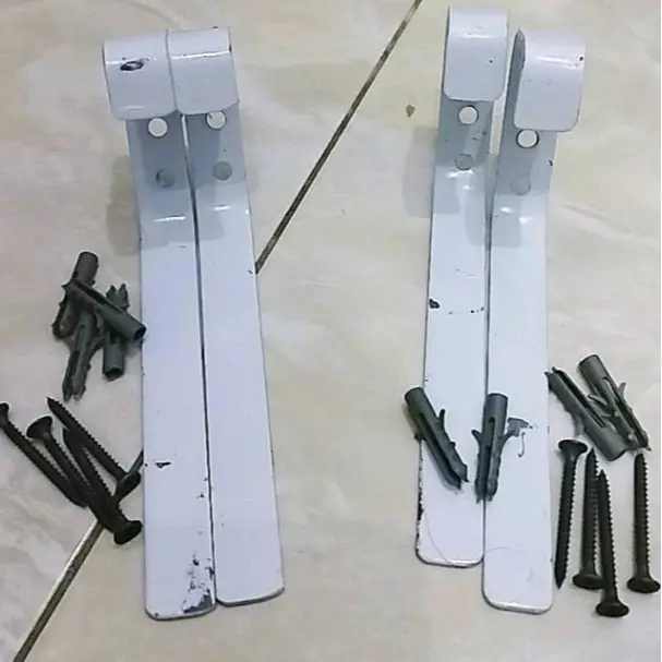 RAK GANTUNG HELM TOPI JAKET SERBAGUNA 2 PCS - CANTOLAN HELM KOKOH BESI STAINLESS STEEL - HOOK HANGER MINI MULTIFUNGSI 2 PCS - Cantolan Helm - Gantungan Dinding 2Pcs - Gantungan Tas Baju Kunci - Tempat Helm rak dinding Tempel Black 2