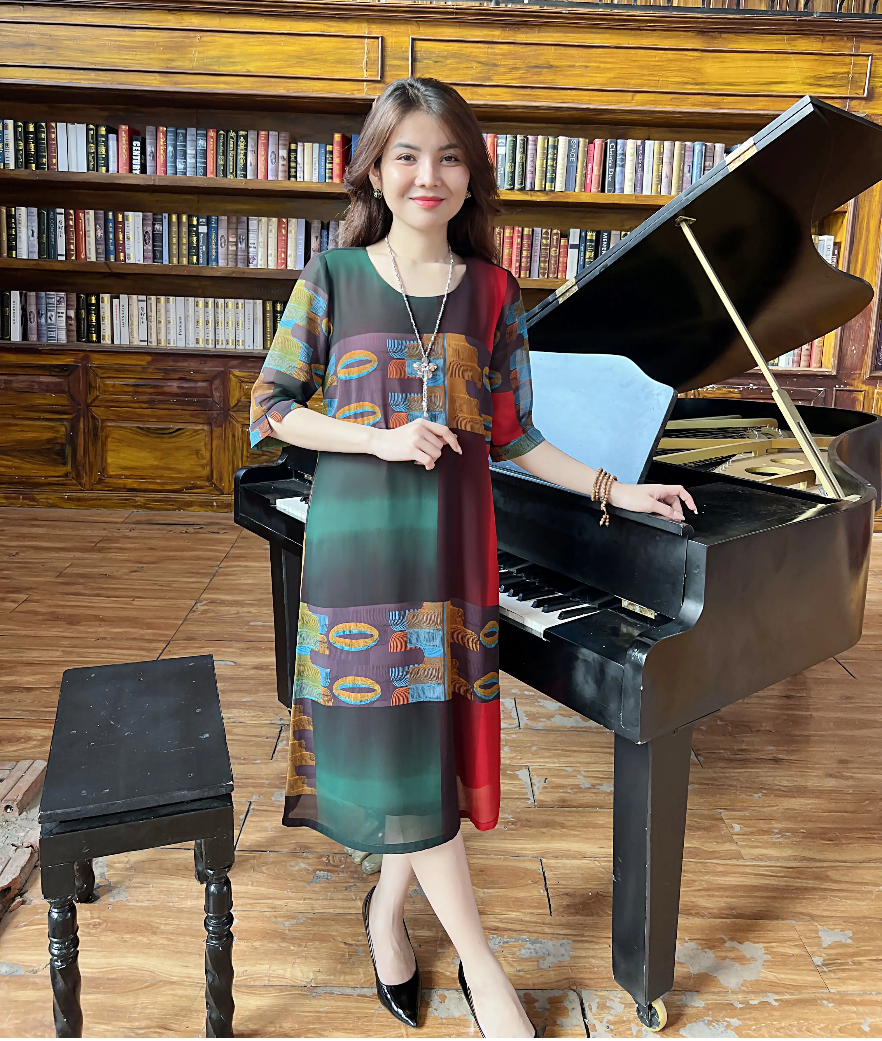 Đầm trung niên dáng suông che bụng sang trọng đóng nút váy thường mặc