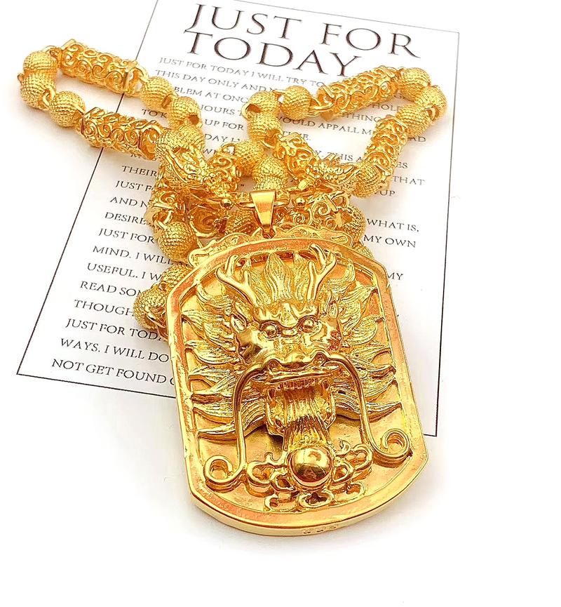 Product Introduction of Men's Necklace Pendant Hollow Dragon Head Necklace 10