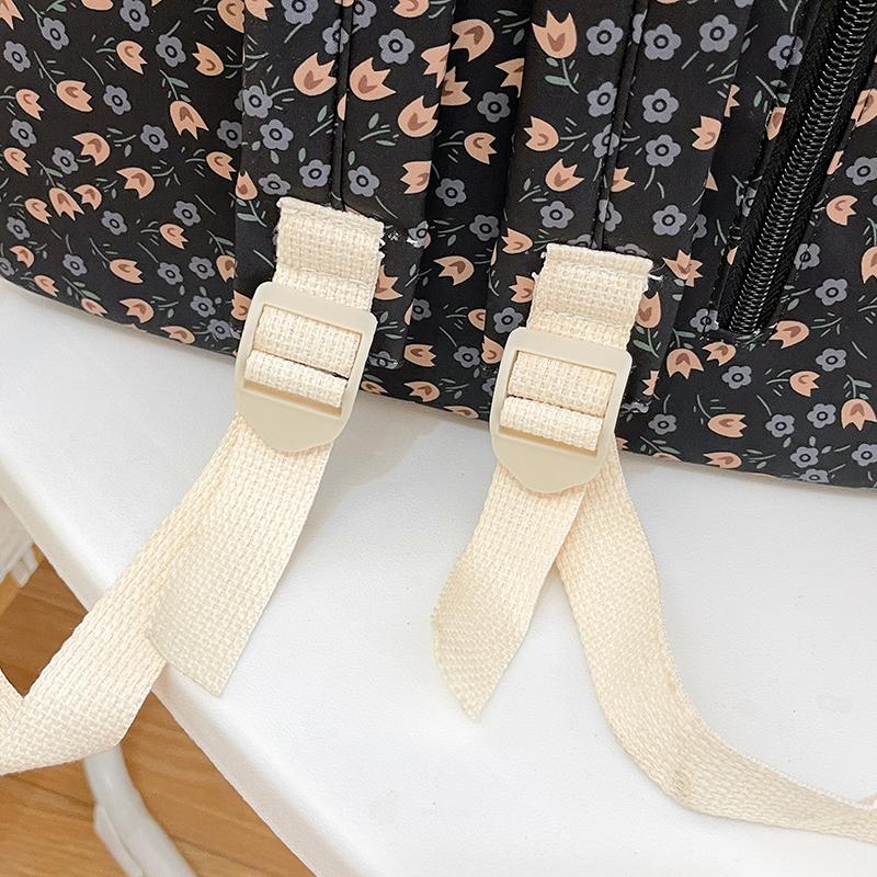 Product Introduction of Floral School Backpack Casual Travel Daypack Fashion Bookbag for Teens Girls 25