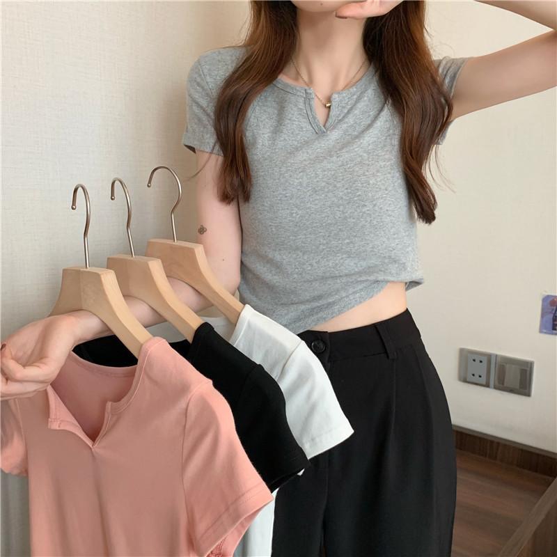 Product Introduction of Summer slim fit crop top spicy girl outfit T-shirt short sleeved plain color, comfortable and breathable, paired with jeans 2