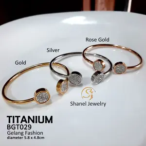 Gelang Titanium Wanita Kesehatan Magnet Warna Gold / Rosegold / Silver Hitam Perhiasan