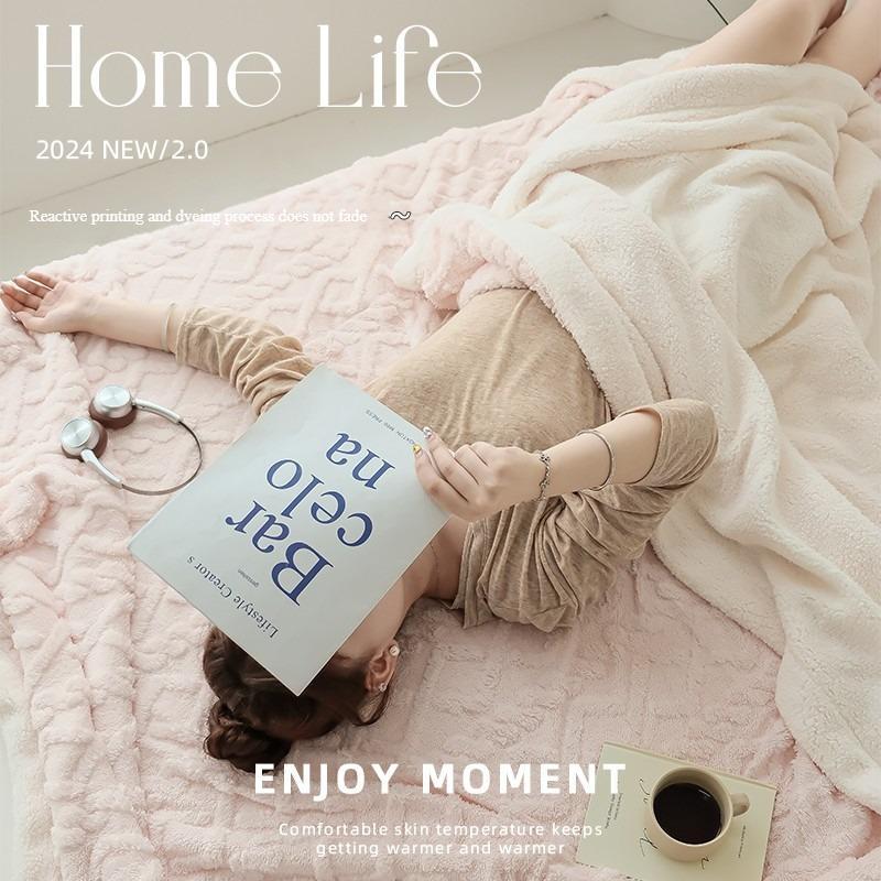 Product Introduction of Solid Color Blanket, Soft Comfortable Throw Blanket, Warm Napping Blanket for Home Office Travel, Bedroom Accessories 3
