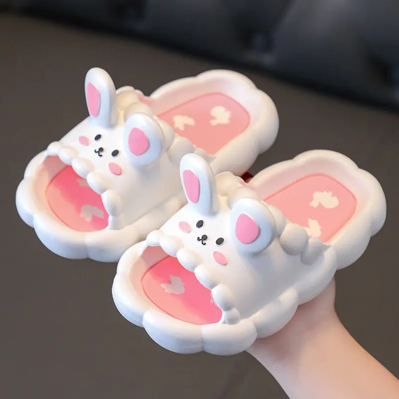 Sandal Anak Cocok Untuk Anak Perempuan Dan Laki-Laki  PVC002 Sandal Fashion Anak  Dengan Model Kelinci Yang Lucu Terbuat Dari Bahan Pvc Berkualitas Sehingga Kaki Terasa nyaman ,Tersedia ukuran 24-25 sampai 38-39