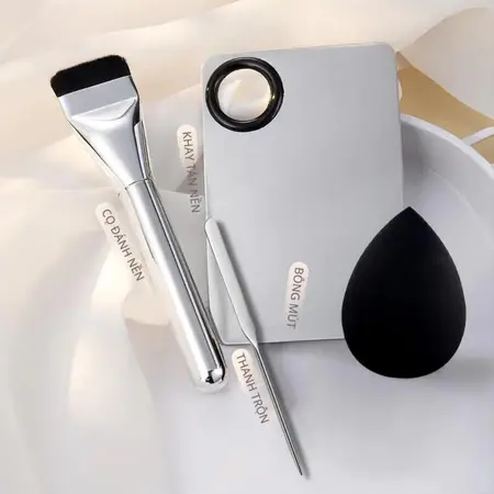 [COMBO] Dụng Cụ Hỗ Trợ Đánh Nền Gồm Khay Que Trộn Kem, Set 2 Mút Tán Nền, Cọ Dẹt Tán Nền BESGI BEAUTY 4