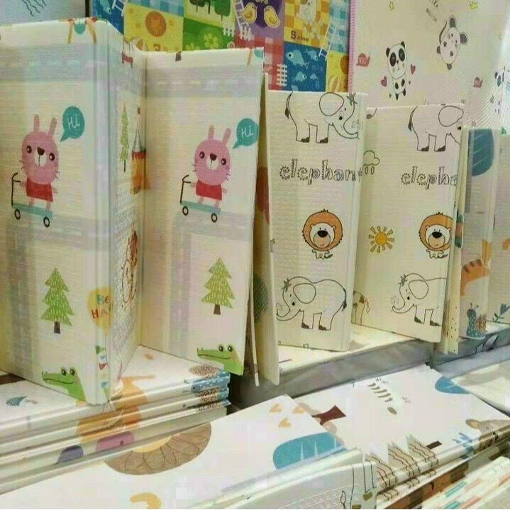  Thảm xốp gấp gọn 2 mặt XPE cao cấp phủ silicon chống thấm chống va đập kt 1,8x2m đủ mẫu - Chiếu xốp trẻ em thảm tập bò thảm quây bóng thảm ngủ văn phòng chiếu trải sàn 