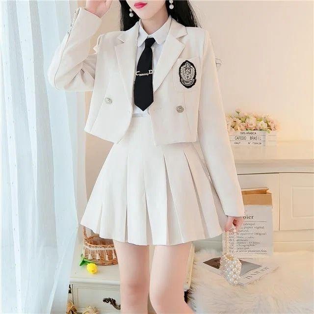 Product Introduction of Áo Khoác Vest Công Sở, Phong Cách Nhật Bản, Váy Xếp Ly, Thích Hợp Cho Mùa Xuân Và Mùa Thu, Trang Phục Thanh Lịch Và Nữ Tính, Bộ Đồ Hai Mảnh, Dành Cho Nữ Top Women Khuy 11