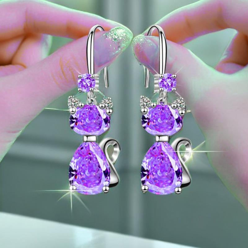 Product Introduction of Exquisite and shiny cute kitten earrings, fresh and simple versatile fashion earrings 3