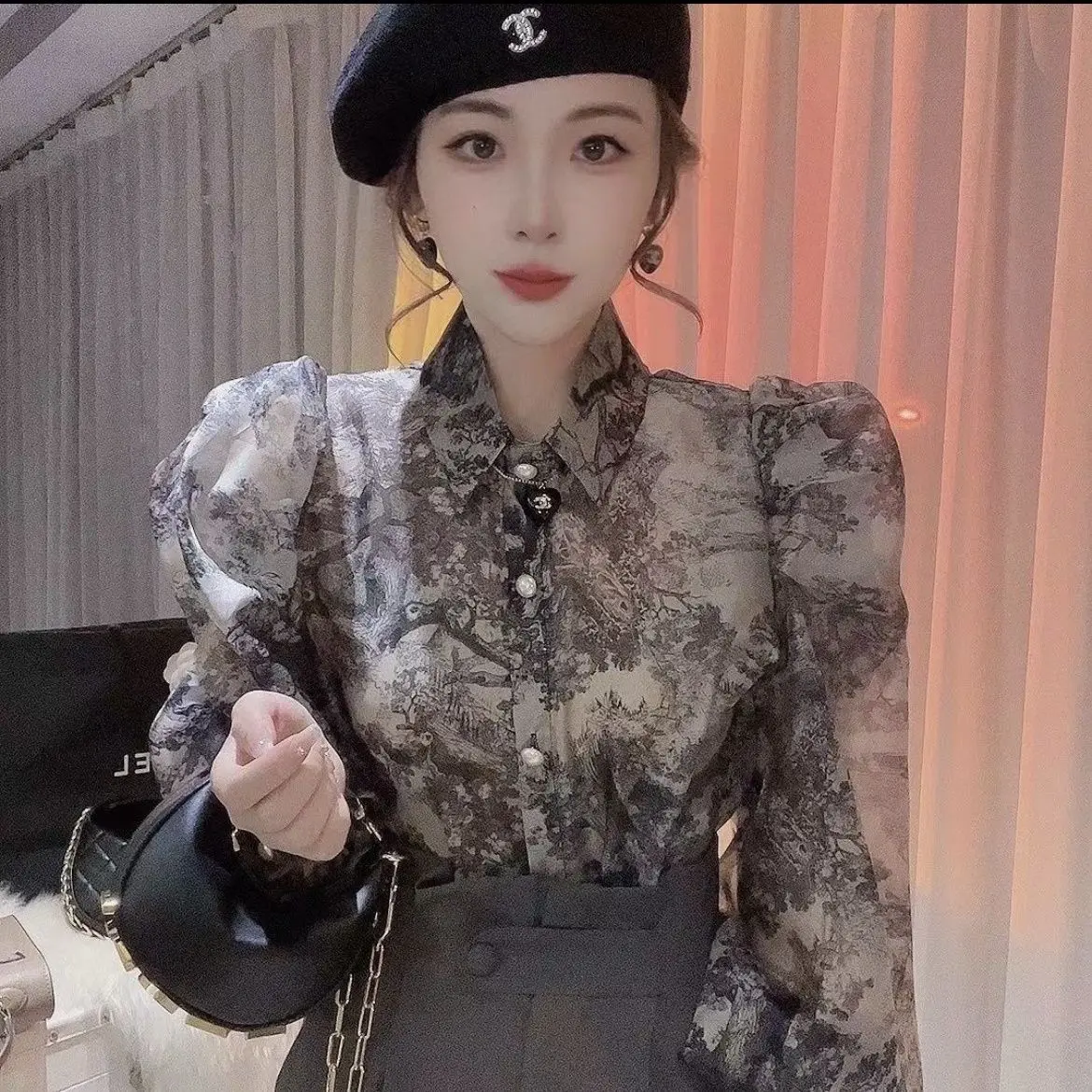 Chinese Style Retro Ink Painting Shirt Women's Summer 2024 New Design Sense Niche Loose Outer Wear Sun Protection Top Blouses Lingerie Lady Comfort Collar Collared