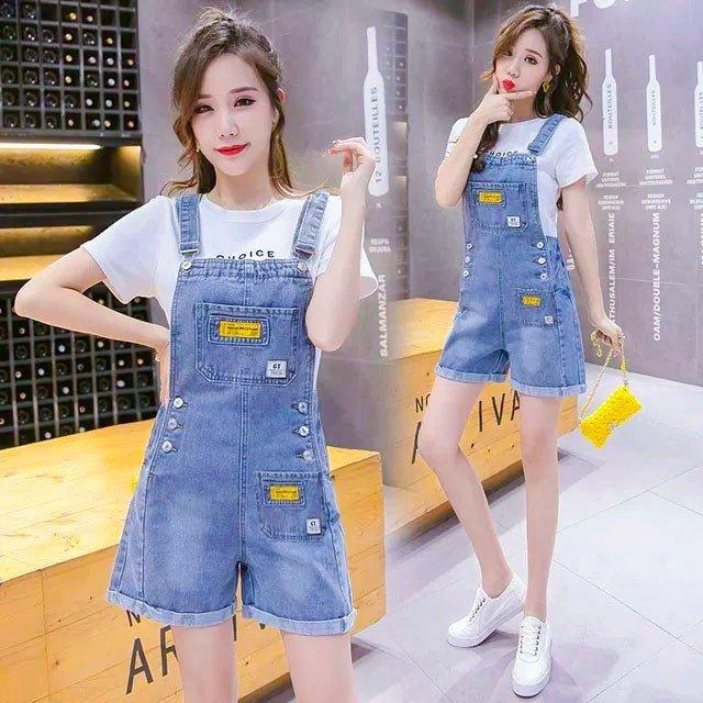 Product Introduction of Yếm jean nữ, Quần yếm jean short nữ phối 2 túi trước siêu đẹp, chữ thêu rách nhẹ mẫu mới quang vinh store 00012 Women 3