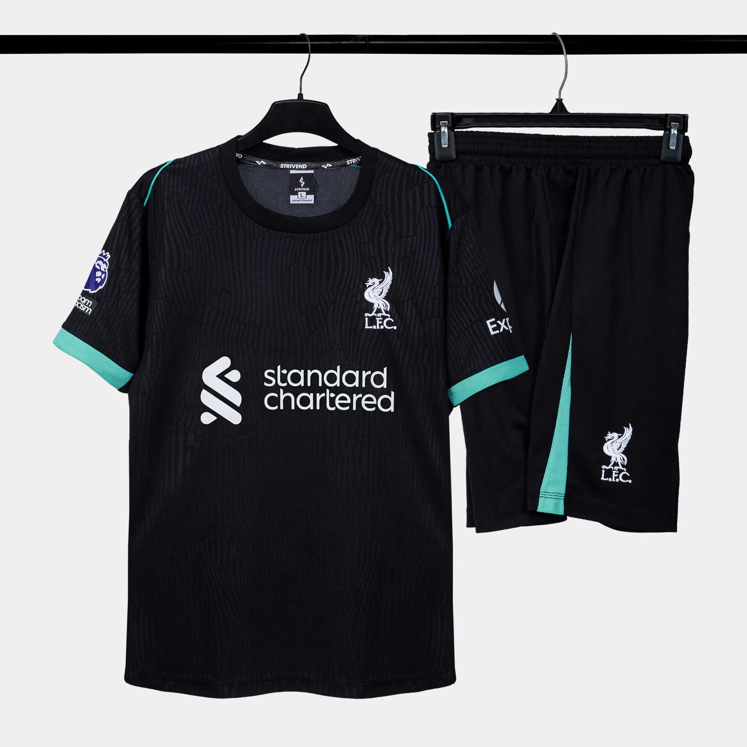 Bộ Quần Áo Bóng Đá Liverpool Đen SS25 - Chính Hãng Strivend - Sport - Trang Phục Nam - Đá Banh - Chạy Bộ - Top
