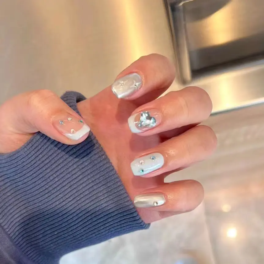 10pcs Short False Nails French Diamonds NEW Four Pointed Star Student Press On Nails Glossy Removable