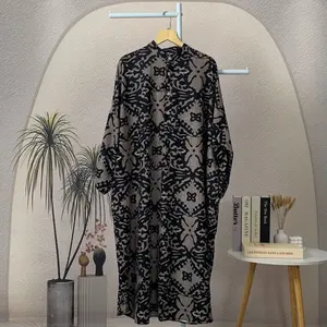 Asaya gaun panjang longgar kasual tipis bermotif dengan desain mode elegan