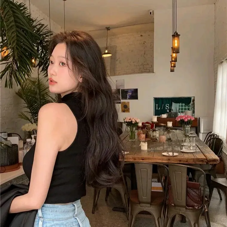 Áo croptop BA LỖ CỔ CAO 5p siêu hot | BigBuy360 - bigbuy360.vn Áo croptop BA LỖ CỔ CAO 5p siêu hot | BigBuy360 - bigbuy360.vn