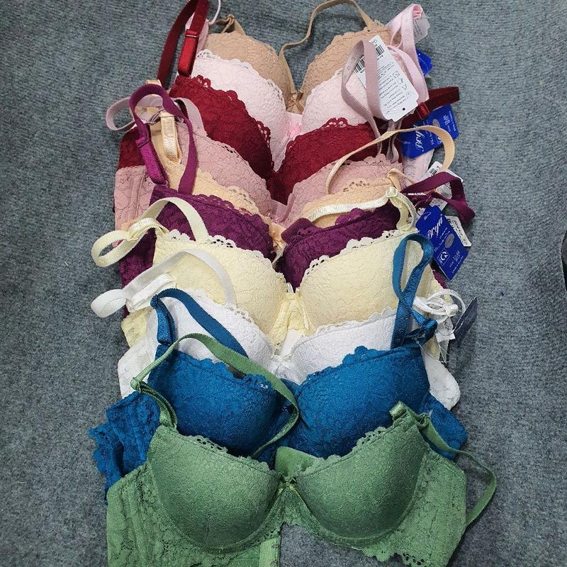 Áo Boya ren( mã 522).mút 1cm,có gọng,quả tròn quai ngang,độ che phủ 3/4 6