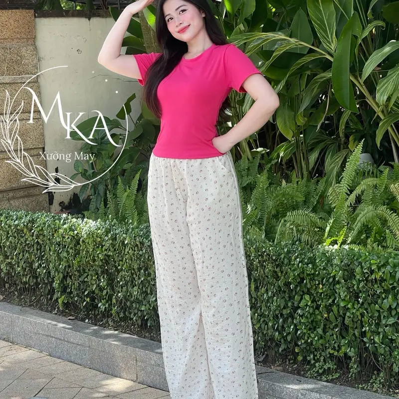 {MKA} Sét Bộ Bông Hoa Nhí Vãi Đủi Quần ống Suông Áo Thun Tăm Lạnh Dễ Thương Nữ Women Ong Top Voi 4