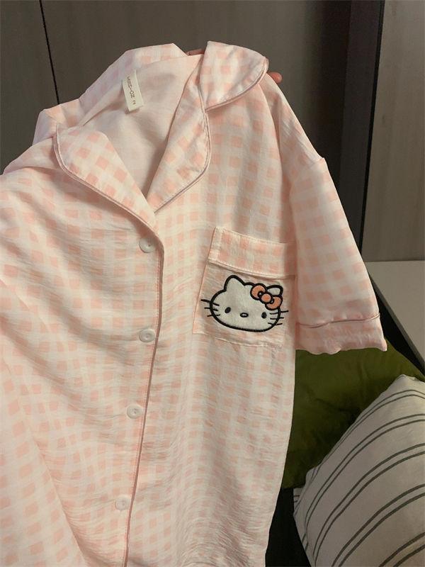 Product Introduction of Bộ Đồ Ngủ Hello Kitty, Phong Cách Ngọt Ngào Và Dễ Thương, Dành Cho Nữ, Hàng Mới Về Mùa Hè, Áo Ngắn Tay Và Quần Đùi, Thích Hợp Cho Học Sinh, Có Thể Mặc Đi Học, Có Thể Mặc Ở Nhà, Cho Đến Năm 2025 8