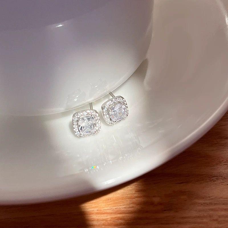 Bông Tai Zircon Hình Vuông, Phong Cách Sang Trọng, Xu Hướng Mới Nhất Cho Năm 2024 3