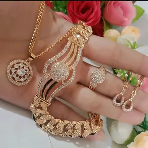 Perhiasan Fashion Wanita Full Set Titanium Mewah Dan Elegan Terbaru 2026 Anti Luntur Emas Berlian