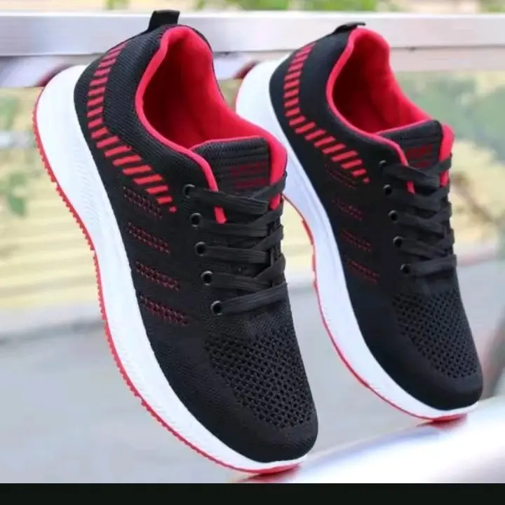 SEPATU PRIA DAN WANITA KEKINIAN SEPATU SPORT SEPATU RUNNING SEPATU SNEAKERS BEST FASHION TRENDY SEPATU KASUAL Olahraga Casual Shoes Kerja Hitam 4
