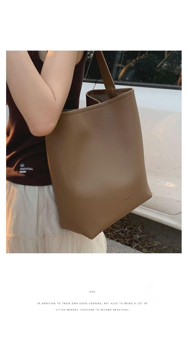 Product Introduction of Beg Ketiak, Gaya Retro, Untuk Wanita, Fesyen Baharu 2024, Beg Baldi Korea, Serba guna, Kapasiti Besar, Beg Tote Bahu Bags Totebag 10