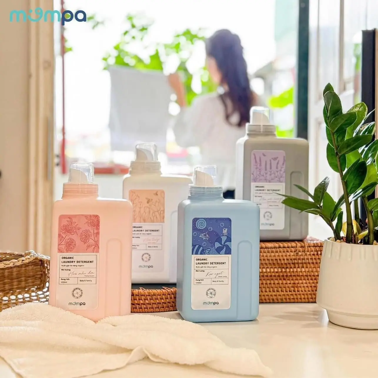 [MOMPA] cái thằng cha bị điên bán 3 can 210k mà bán 1 can 70k nó k cho. Các shop khác bán giá 70, 80, 95 nó k nói mà cứ đè tao nói miết