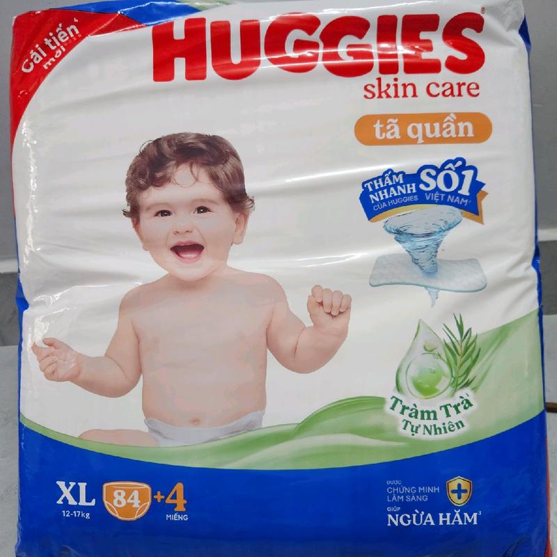 TÃ QUẦN HUGGIES Tràm trà  M106 ;L96+4 xl84+4, xxl76+4 MEGA JUMBO THẤM NHANH NGỪA HĂM (CẢI TIẾN MỚI DÀY 5mm )