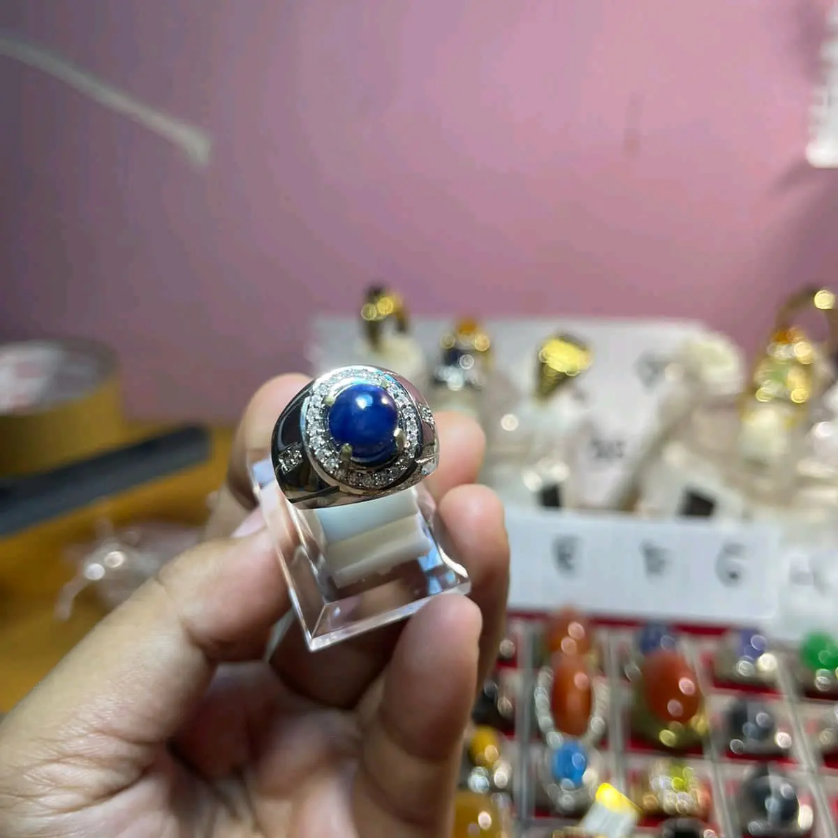 cincin siap pakai dengan ring yang indah