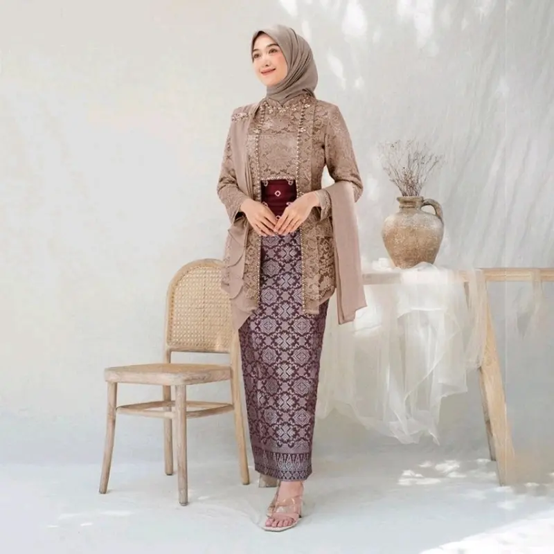 DEBATIK Setelan Kebaya Batik Kutubaru Laksmi Kutubaru Kebaya