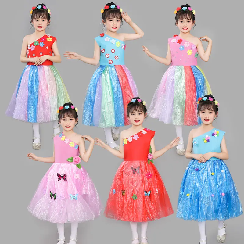 Quần áo trình diễn thời trang bảo vệ môi trường, dành cho trẻ em, quần áo catwalk cho bé gái, vật liệu tự làm thủ công dành cho cha mẹ và con cái, thích hợp cho biểu diễn mẫu giáo