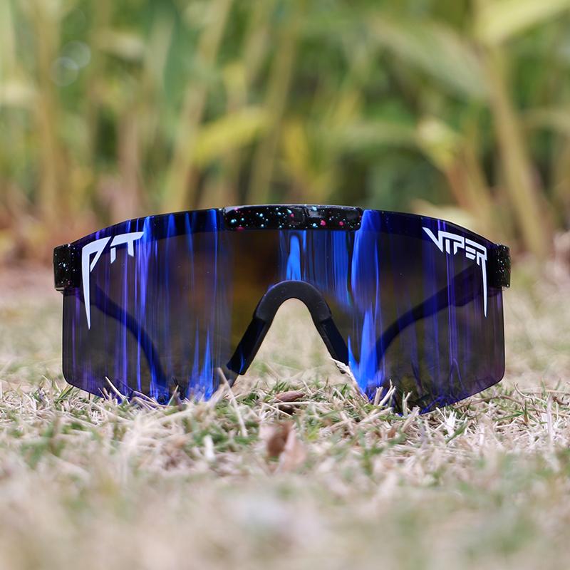 Product Introduction of Fasshion Sunglasses Sports Cycling Glasses TR90 Red Frame Mirrored Lens Sport Polarized Sunglasses For Men/Woman UV400 Windproof 9
