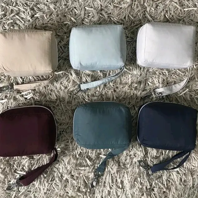 MUKENA TRAVEL RABIA Bahan Solid Makkayla 1
