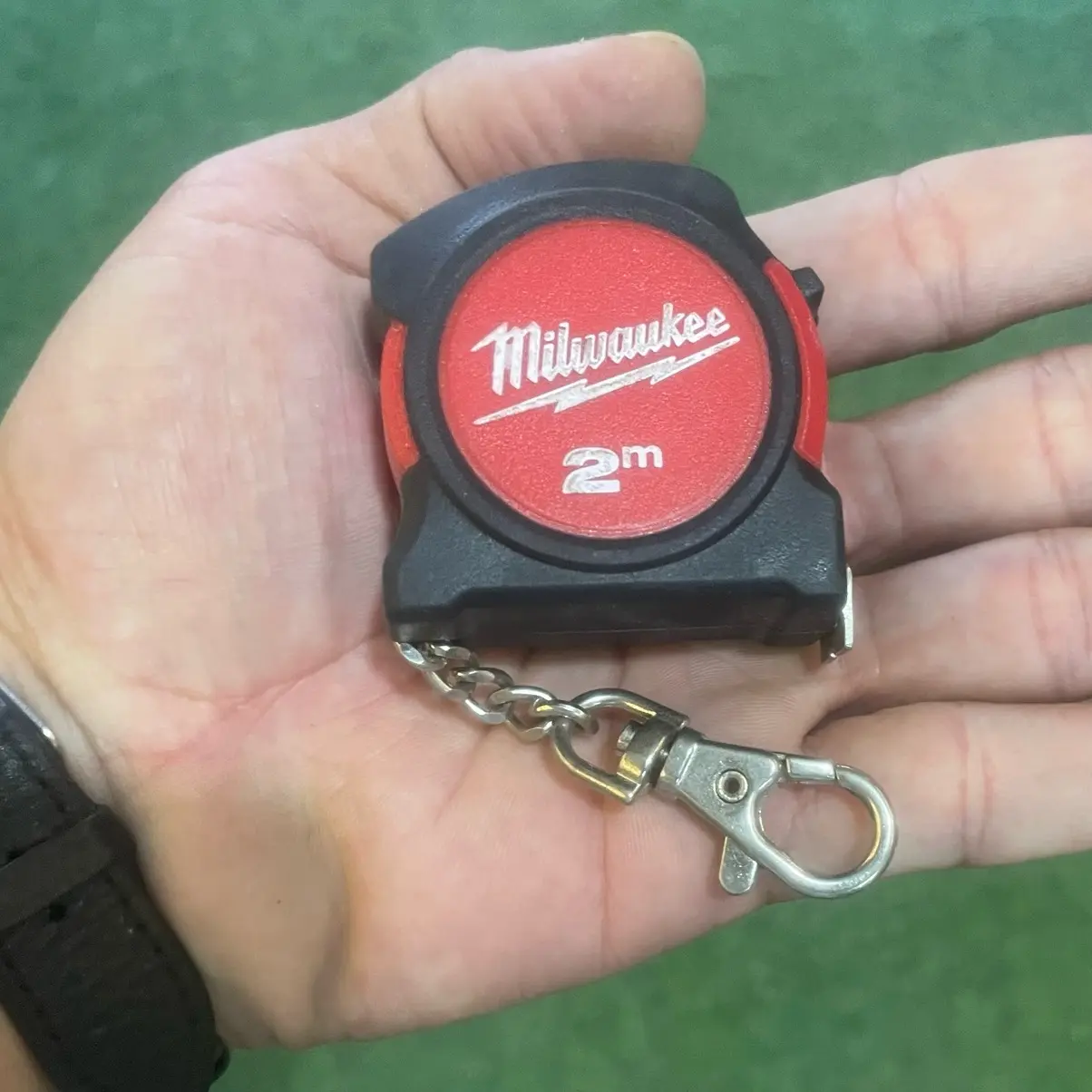 Thước cuộn Milwaukee 2M nam châm, thép lá dày gấp 2.5 lần