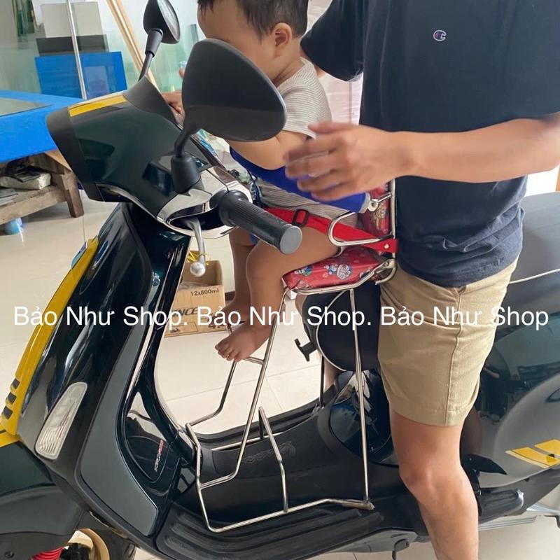 Ghế ngồi xe máy cho bé xe Vespa có dựa vòng - đai
