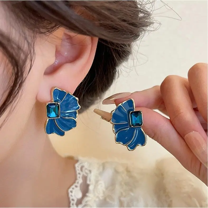 RE 389 Anting Bunga Stud Anting Wanita Tusuk Fashion Alloy Gaya Elegan 0