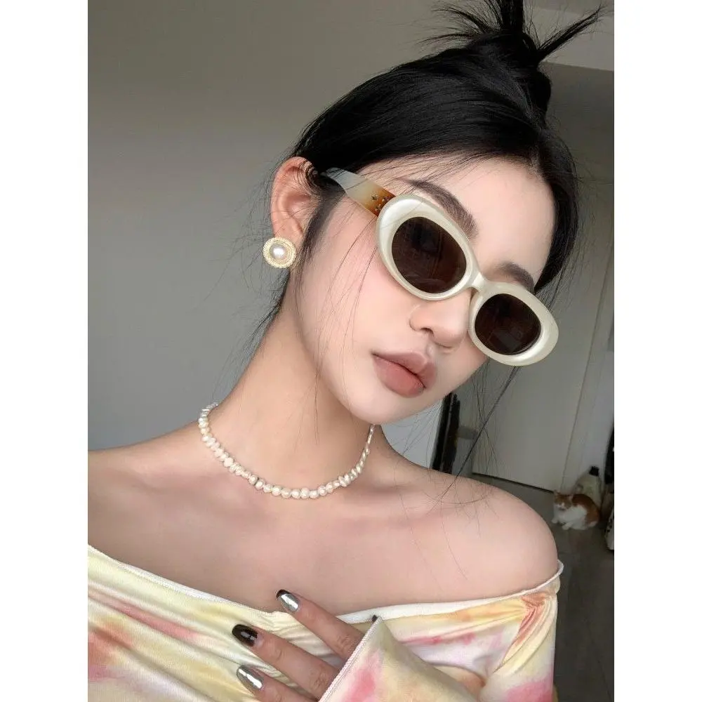 2024gm New Sunglasses Women's Polarized Square round Face Slim Large Frame Oval White Tawny European and American Advanced Sunglasses