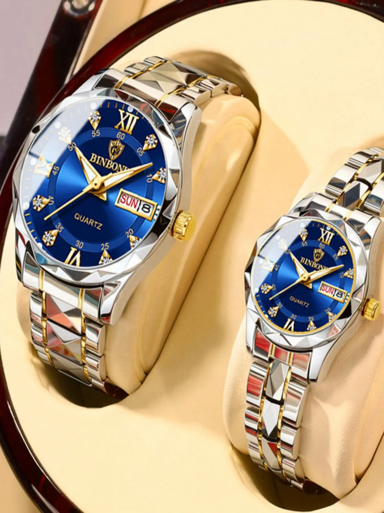 Couple Watch, Fashion Waterproof Round Dial Analog Quartz Watch with Date & Week Display Function, Trendy Watch for Women & Men As Gift with Box, Valentine's Day, Jewelry