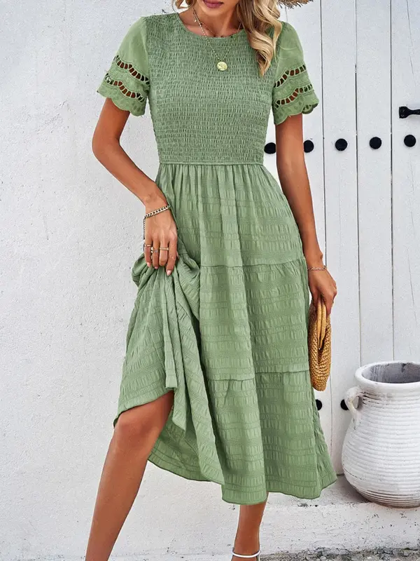 Women's Plain Shirred Tiered Layer A Line Dress, Fashion Ruffle Hem Short Sleeve Midi Dress for Daily Beach Holiday Vacation, Ladies Summer Clothes, Summer Dresses 2025, Womenswear 3
