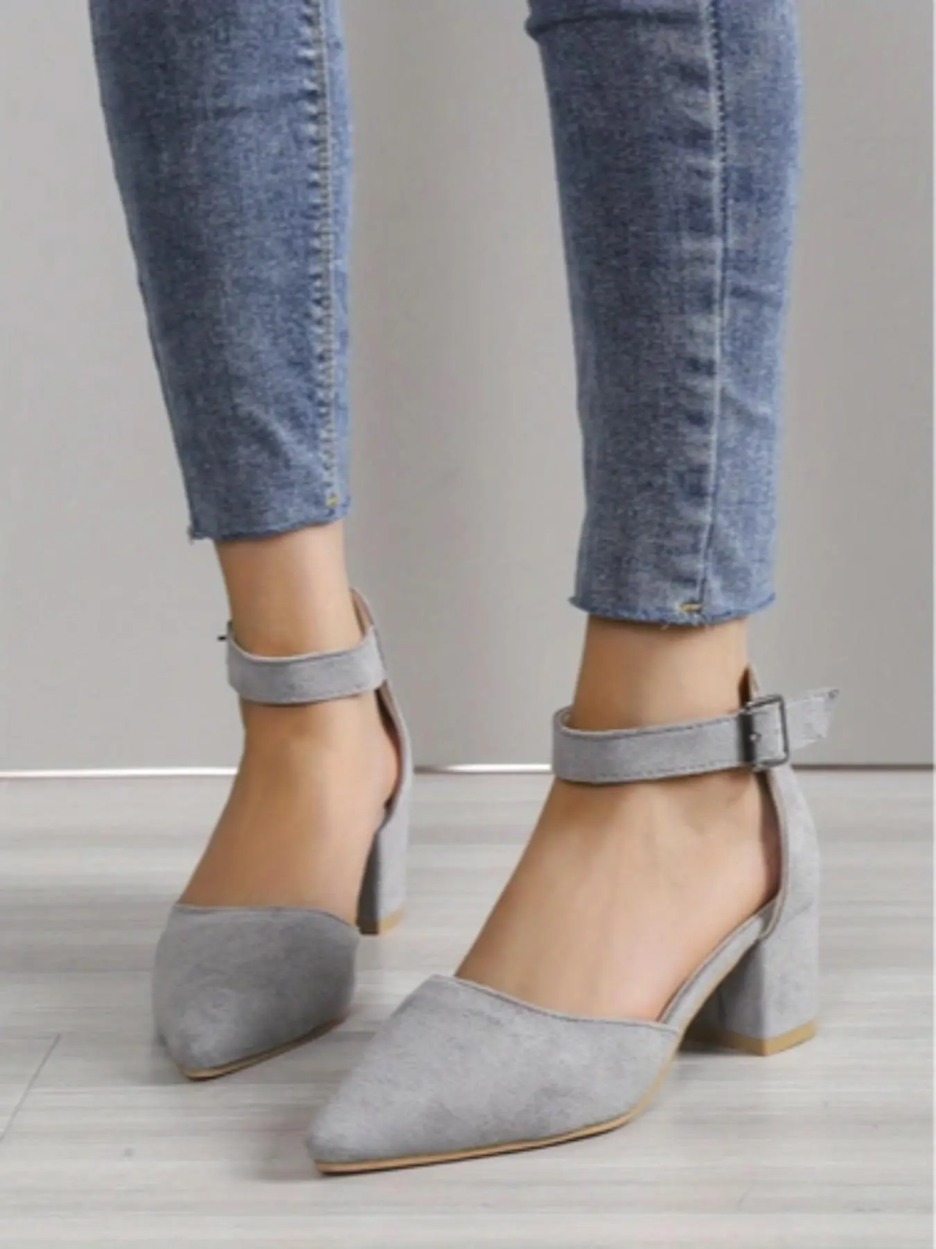 Women's Fashionable Solid Color Ankle Strap High Heel Sandals, Casual Comfortable Pointed Toe Sandals for Daily Wear, Lightweight Breathable Shoes for Women
